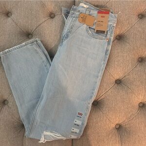 NWT Levi's Straight Leg Jeans